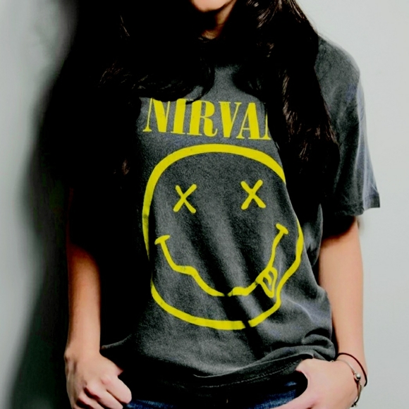 💥UO Nirvana Smiley Face Tee - Picture 2 of 10